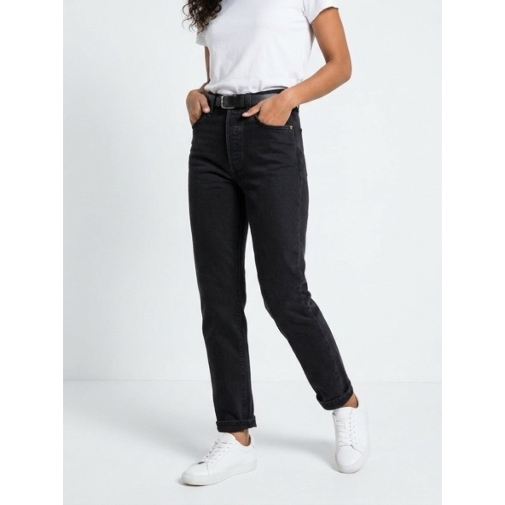Levi's Premium Women's W 23 Premium Wedgie Straight Black Wash Jean Button Fly